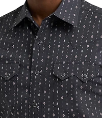Wrangler® Retro® Geometric Printed Sawtooth Pocket Long Sleeve Woven Shirt