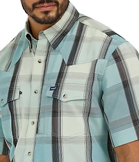 Wrangler® Short Sleeve Performance Plaid Western Shirt
