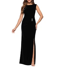Xscape Sleeveless Side Ruching Velvet Gown