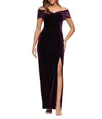 Xscape Stretch Velvet Sweetheart Off-the-Shoulder Neck Short Sleeve Dress