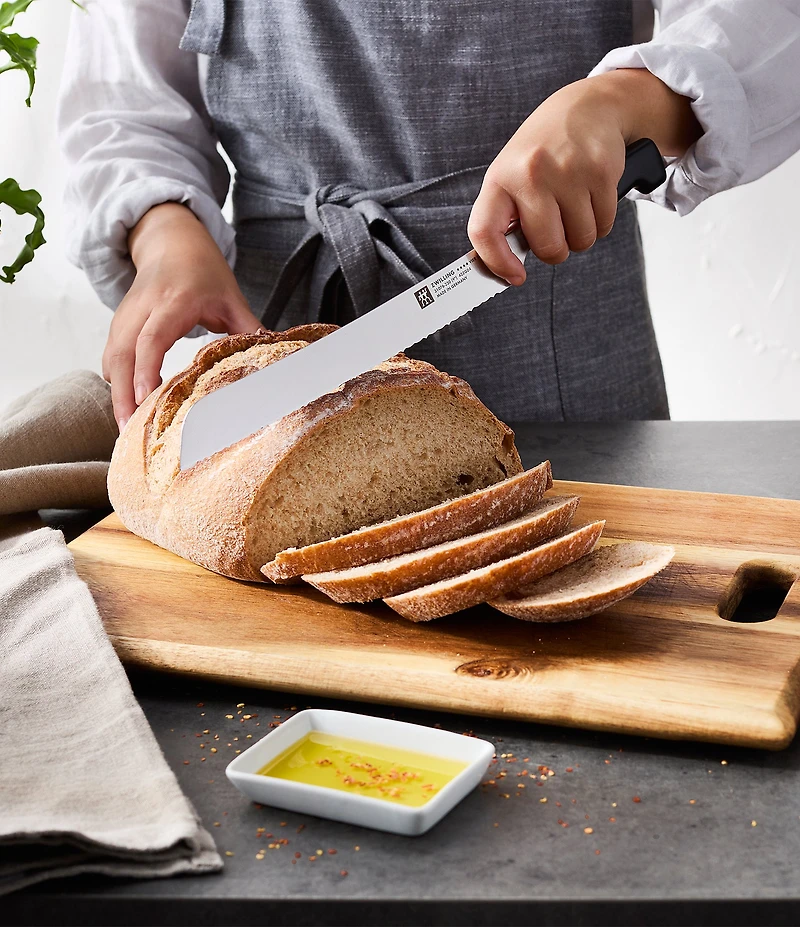 Zwilling Four Star 9-inch Country Bread Knife
