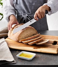 Zwilling Four Star 9-inch Country Bread Knife