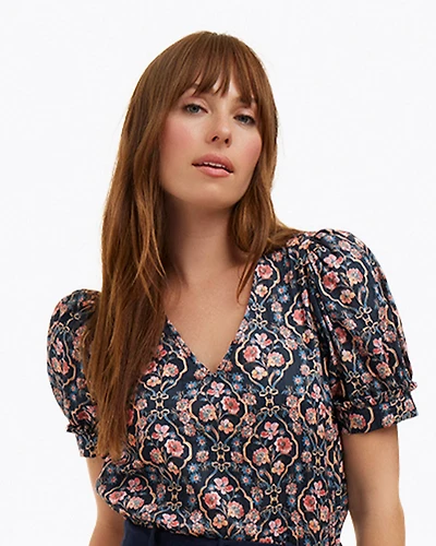 Heidi V-Neck Top Twilight Vines