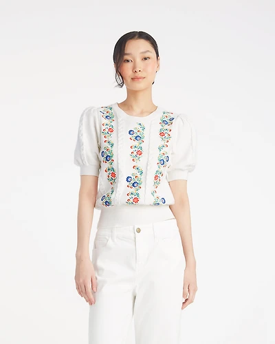 Short Sleeve Sweater with Floral Embroidery