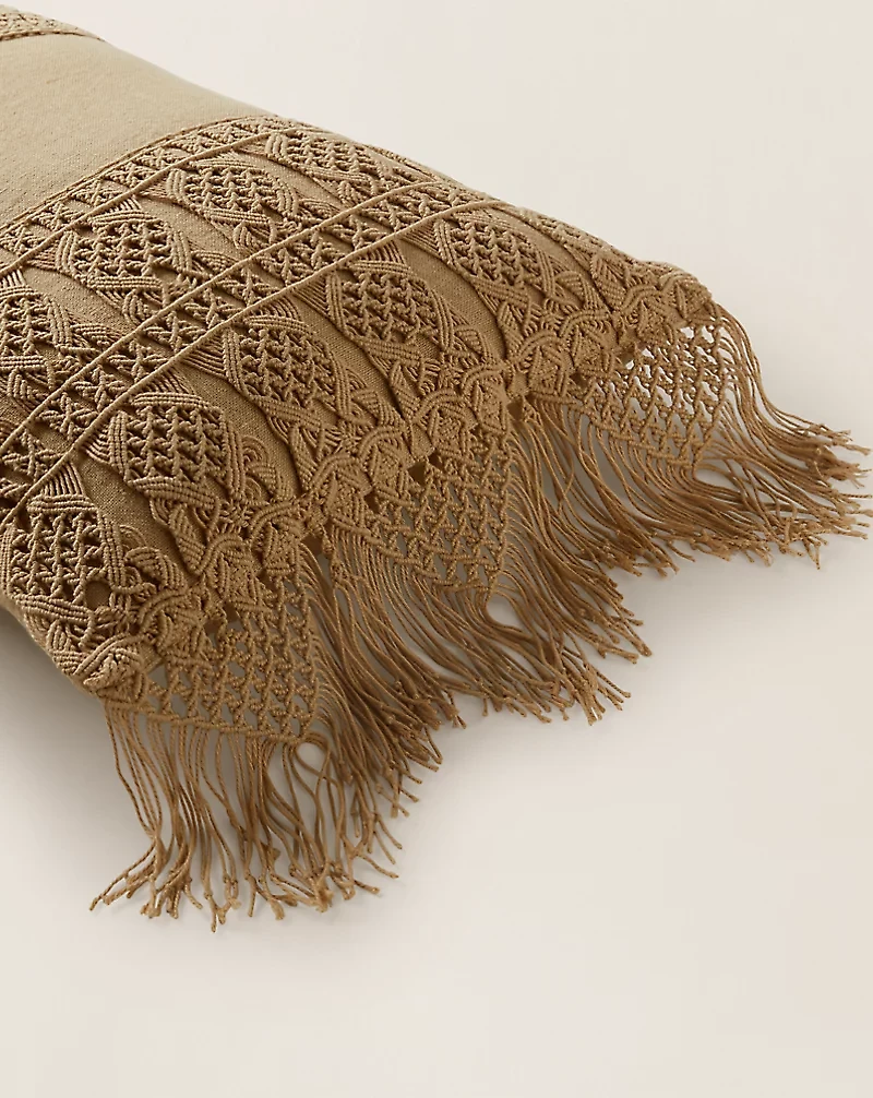 Lindsey Throw Pillow