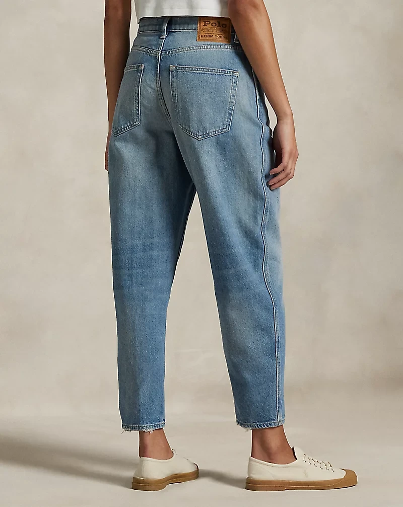 Curved Tapered Jean