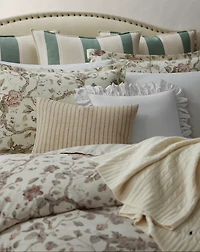 Elsie Comforter