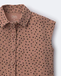 Toddler Girl Sleeveless Button-Down Top in Dot Print
