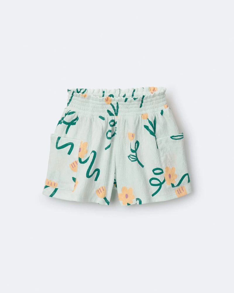 Toddler Girl Swing Shorts with Pockets in Floral Print - Light Green