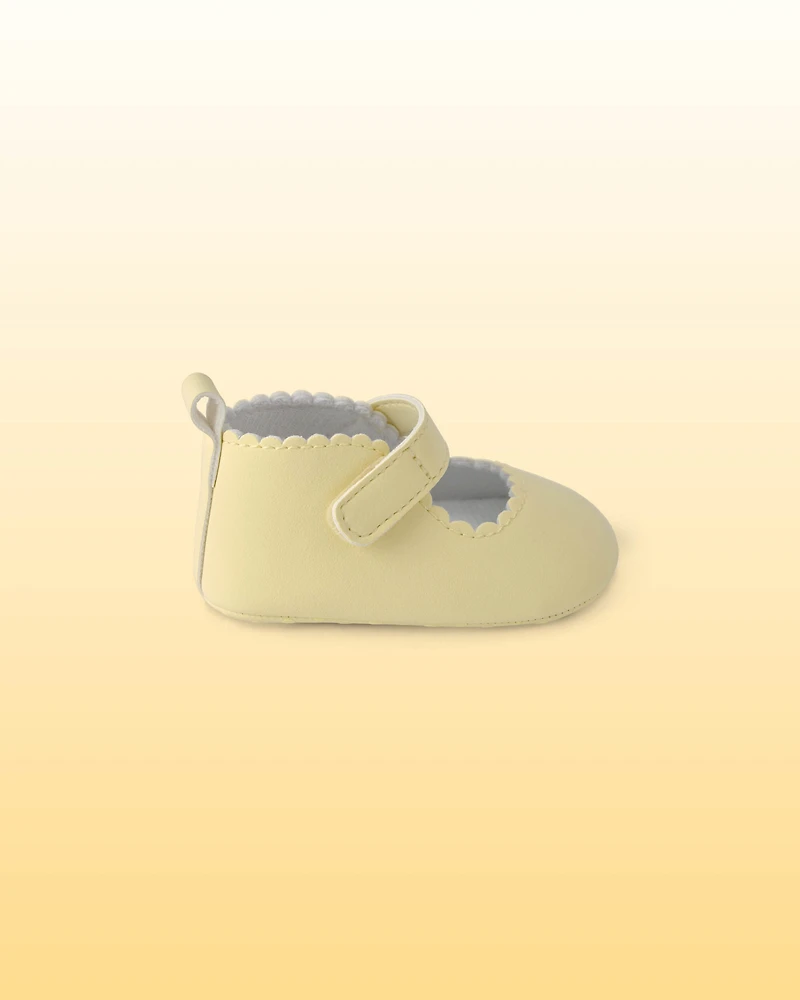 Baby Girl Scalloped Shoes - Yellow