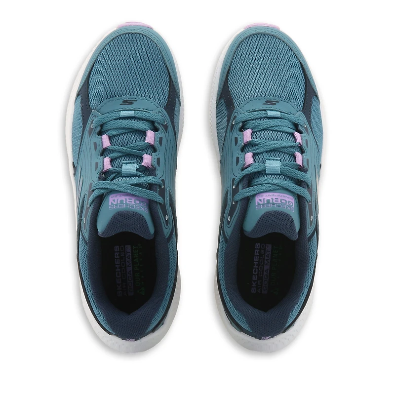 Women's Go Run Consistent Wide Sneaker