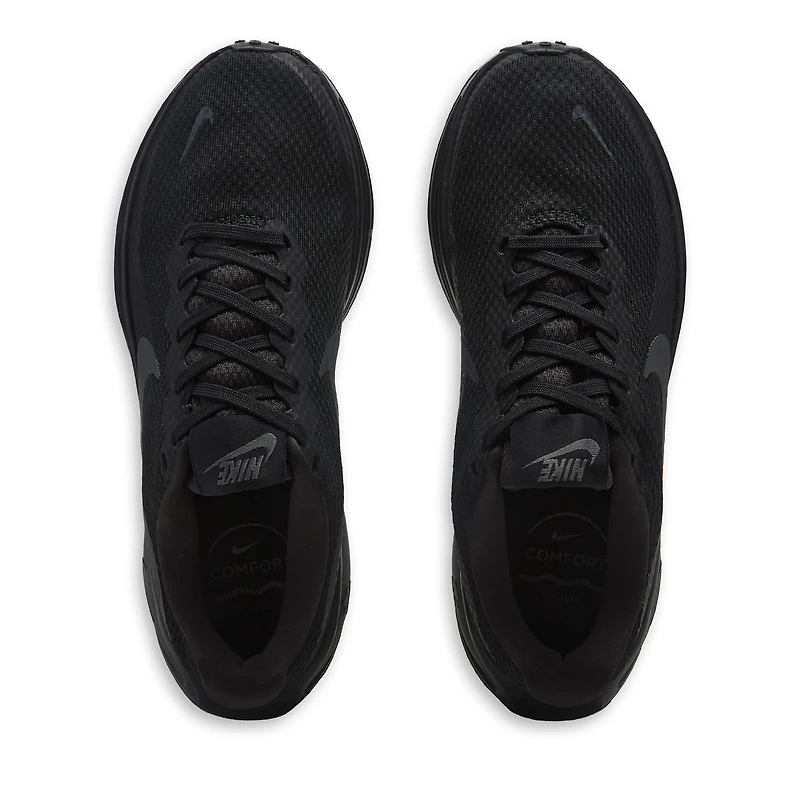 Women's Revolution 8 Sneaker