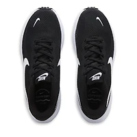 Women's Revolution 8 Sneaker