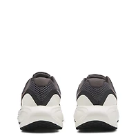 Women's Revolution 8 Sneaker