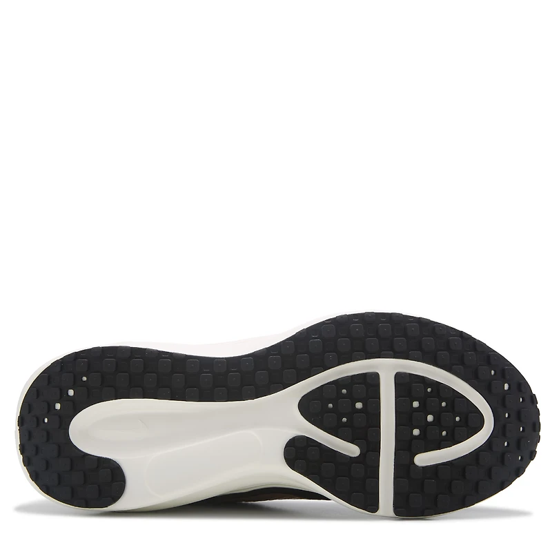 Women's Revolution 8 Sneaker