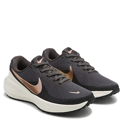 Women's Revolution 8 Sneaker