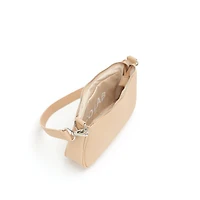 6889 - CHLOE