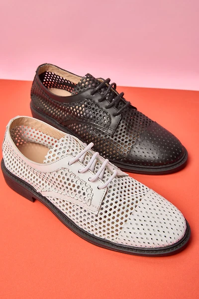 Amara - Derby en cuir perforé