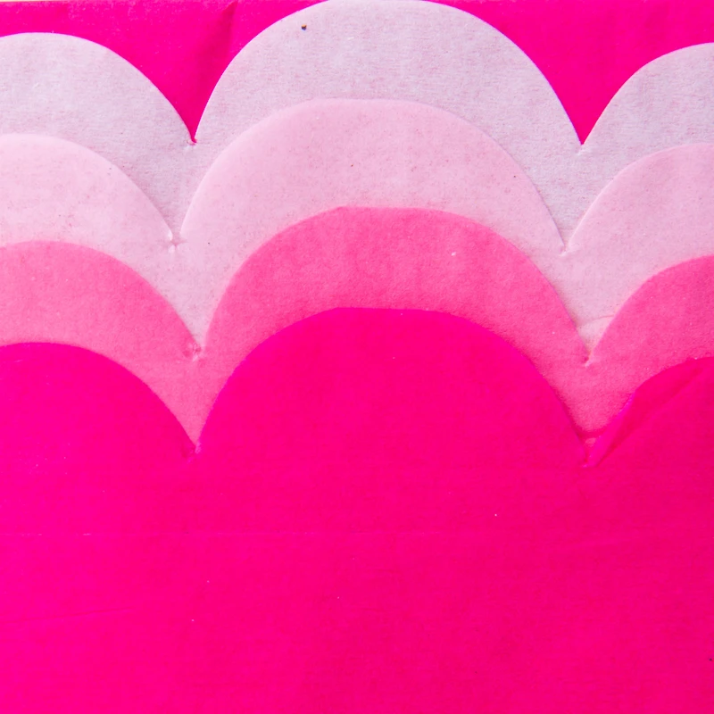 Pink Scallop Edge Tissue Paper 8 Sheets