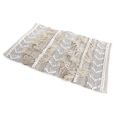 Tassel Tufted Rug 21in x 34in