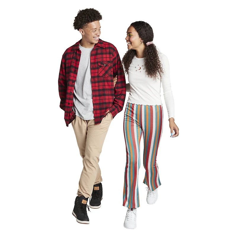 young men's button-down flannel shirt - red & black plaid