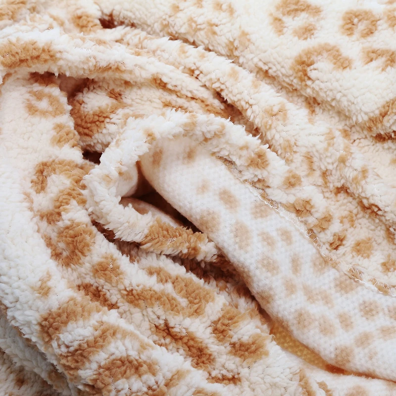 super luxe printed sherpa blanket 50in x 60in