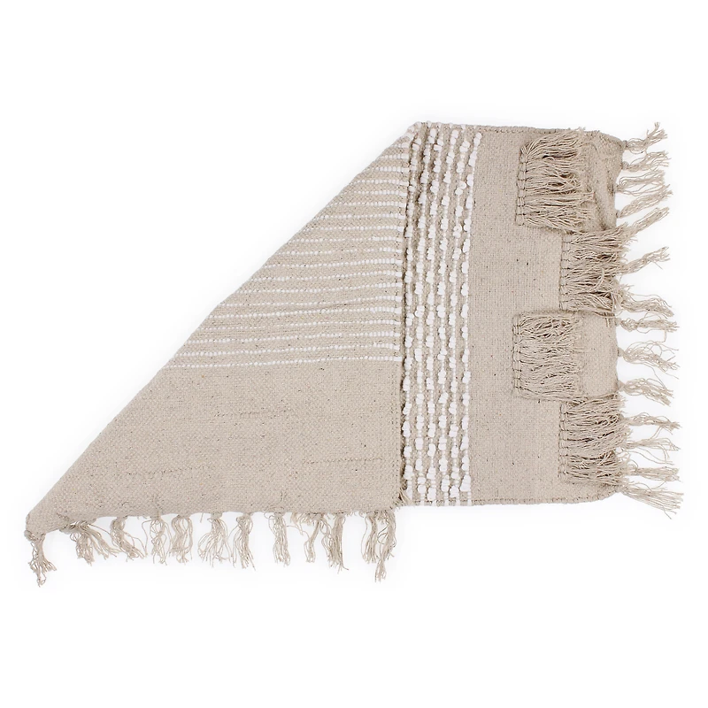 woven fringe throw rug 21in x 34in