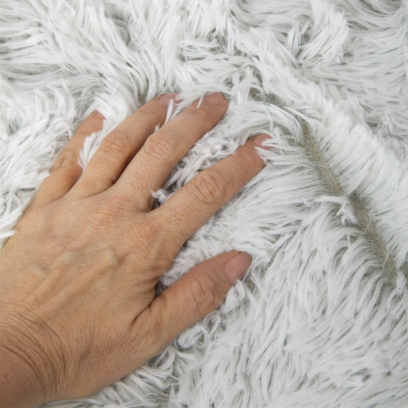cloud shaped faux fur plush accent rug 24in x 36in