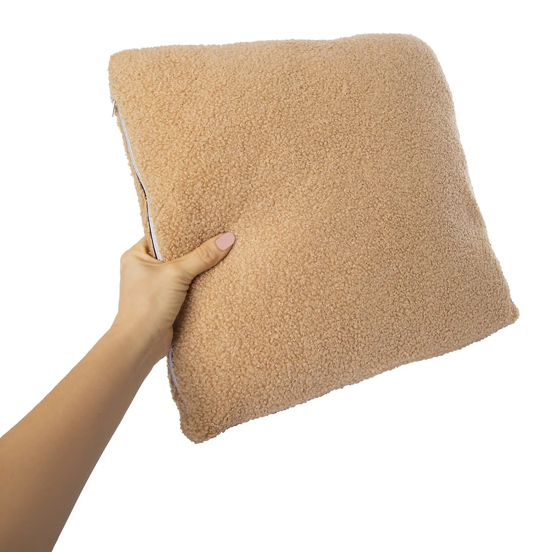 faux fur throw pillow 16in x