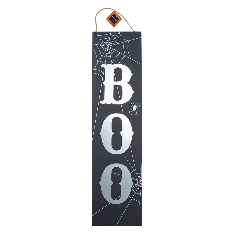 'boo' hanging wall sign 31in