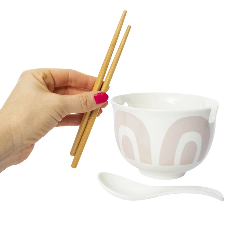 noodle bowl with chopsticks set