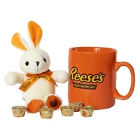 reese's® mug with candy & plush bunny -count