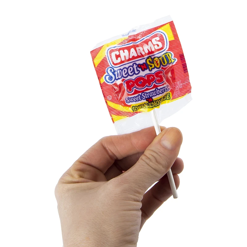 charms® strawberry & lemonade sweet ‘n sour pops