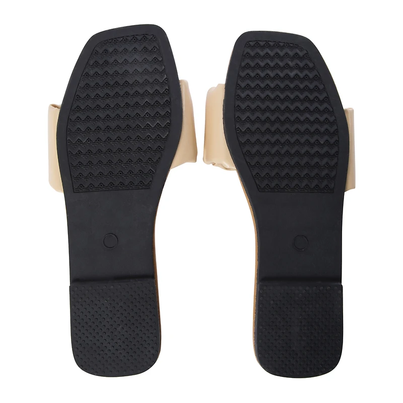 ladies pink pleated sandals