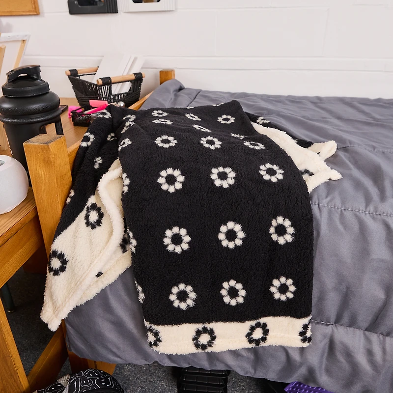 luxe collection sherpa blanket