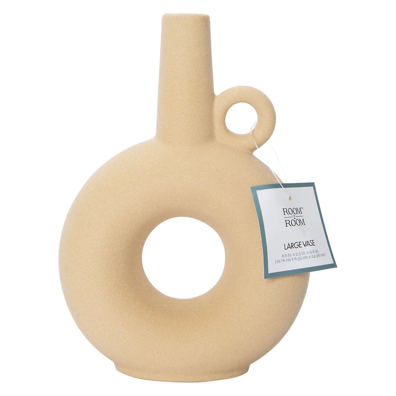 round donut vase 9.5in x 6.5in