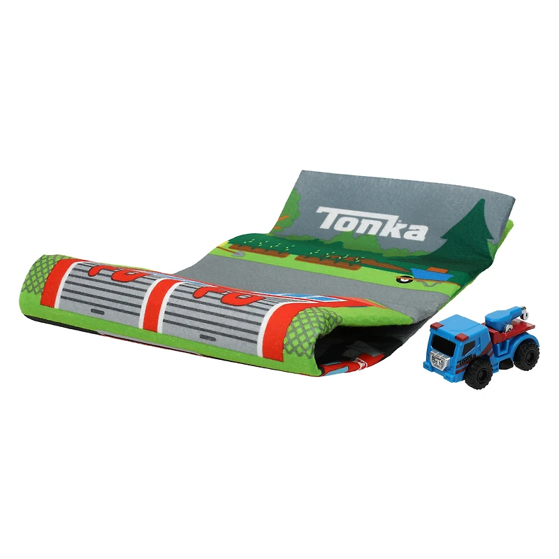 Megamat™ Felt Racetrack 31.5in x 27.5in