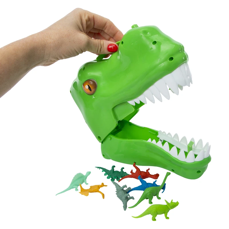 The Wild World Of Animals Carrier & Toy Figures Set