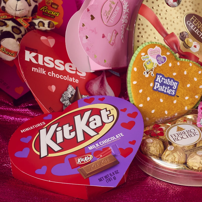 valentine kit kat® miniatures candy box 6.4oz