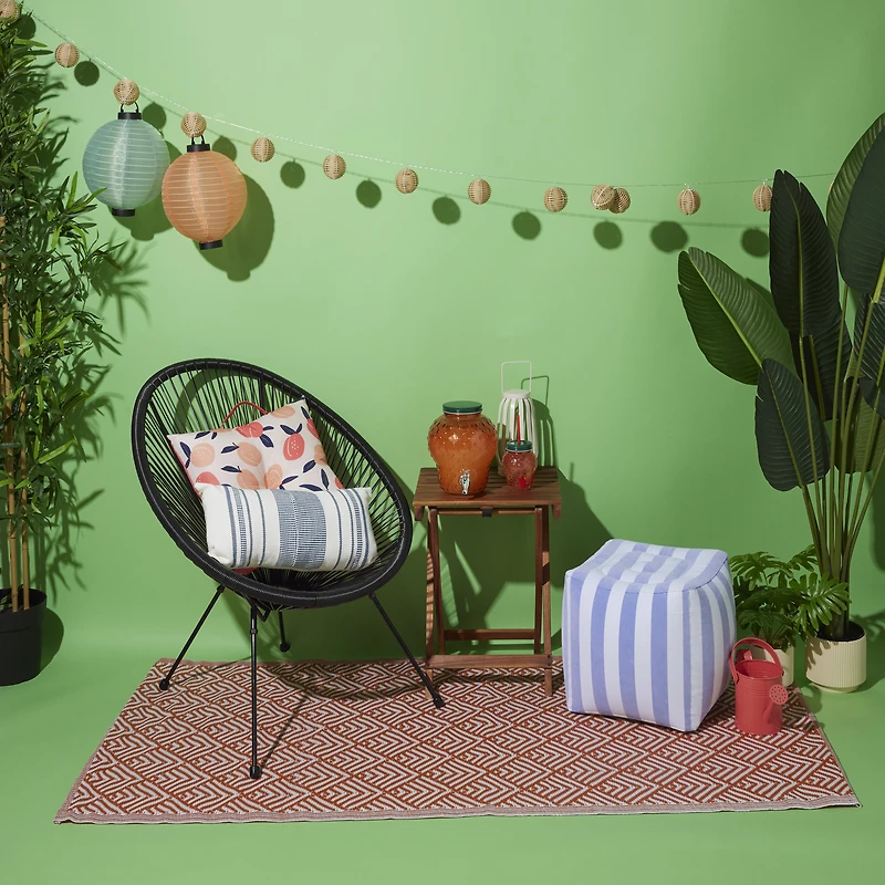 Metal Wire Chair 27.8in x 35.4in