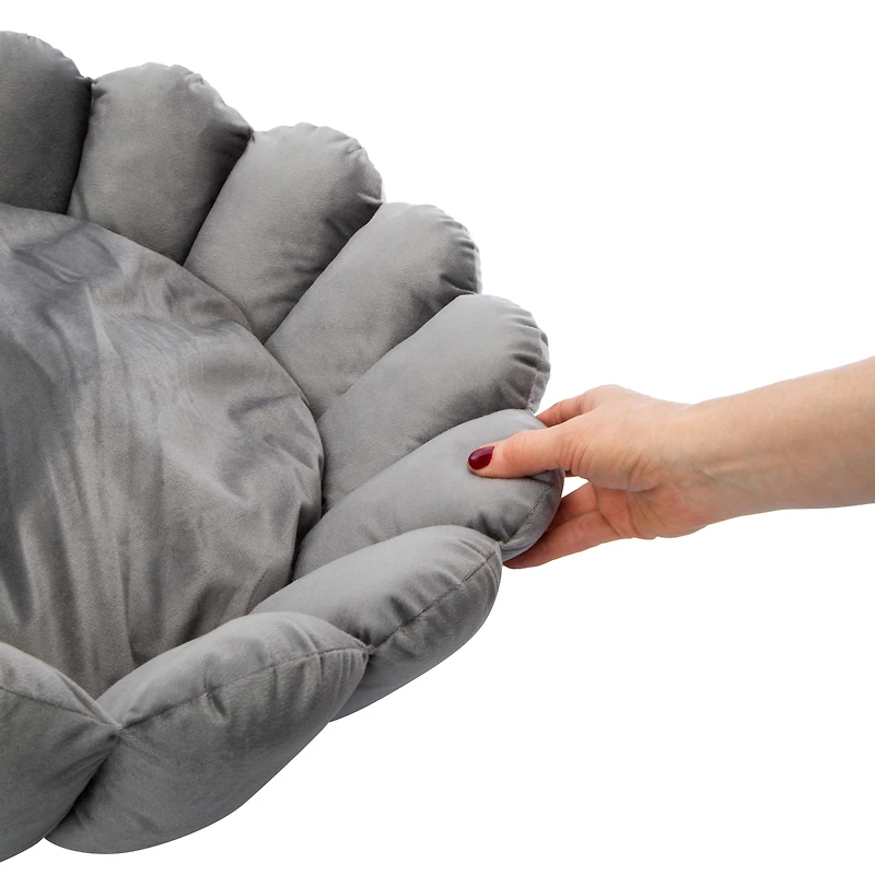 Scalloped Pet Bed 20in x 20in