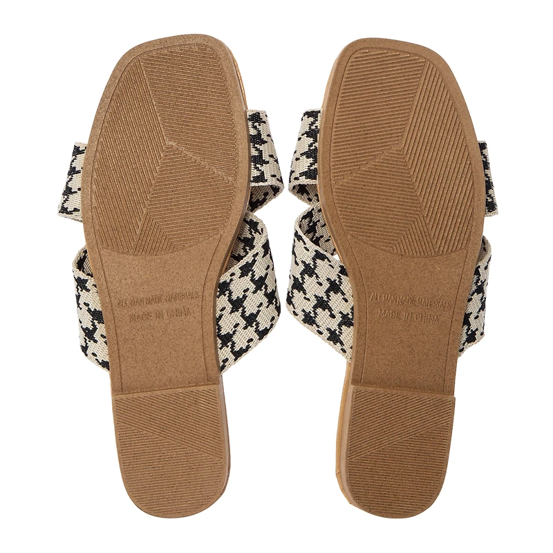 Ladies Pattern Crisscross Sandals