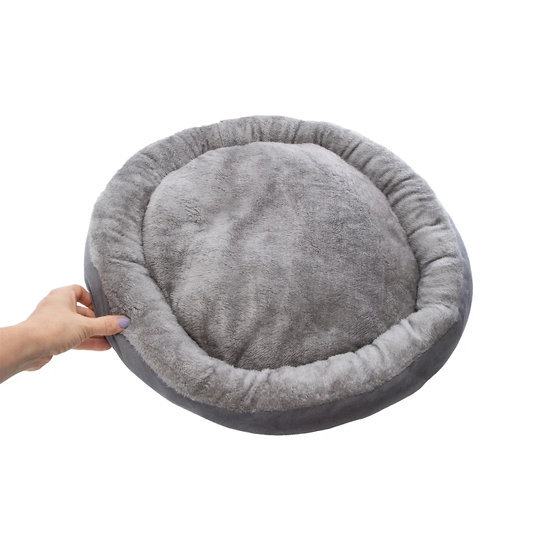 Round Plush Pet Bed 22in