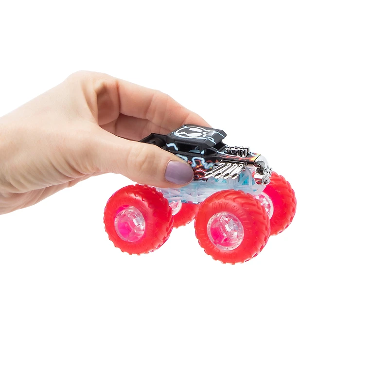 Hot Wheels® Monster Trucks Power Smashers (Styles May Vary)