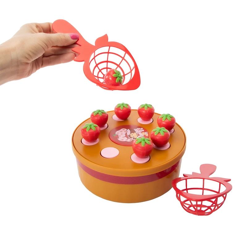 Strawberry Shortcake™ Berry Basket Burst Game Set