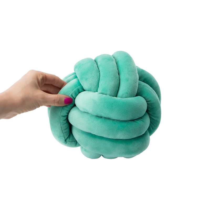 Knot Pillow Ball