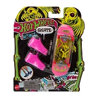 Hot Wheels® Skate Fingerboard & Shoes