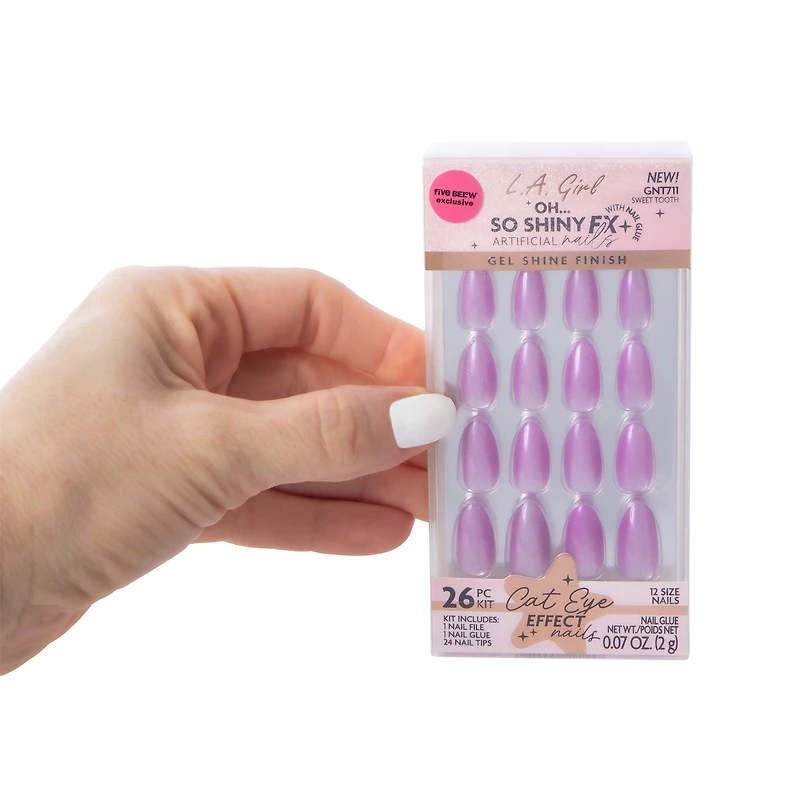 L.A. Girl Oh… So Shiny Fx Sweeth Tooth Cat Eye Effect Nails Kit 26-Pcs
