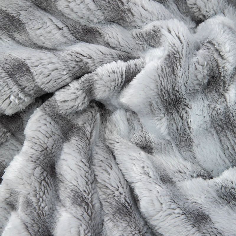 Luxe Collection Ripple Fur Throw 50inx60in