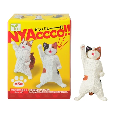 Yell Cat Figurines (Styles May Vary
